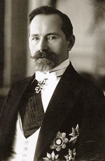 250px_Antanas_Smetona_2_II.jpg
