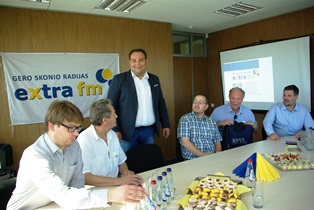 Exstra_FM_1_II.jpg