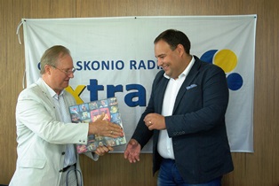 Exstra_FM_5_II.jpg