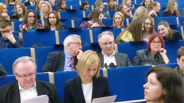 Konf._2_didele.jpg
