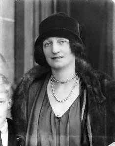 Muriel_Evelyn_Vernon_Finch_Hatton_jpg_II.jpg